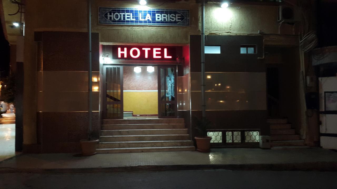 Hotel La Brise エイン・エル・トゥルク エクステリア 写真